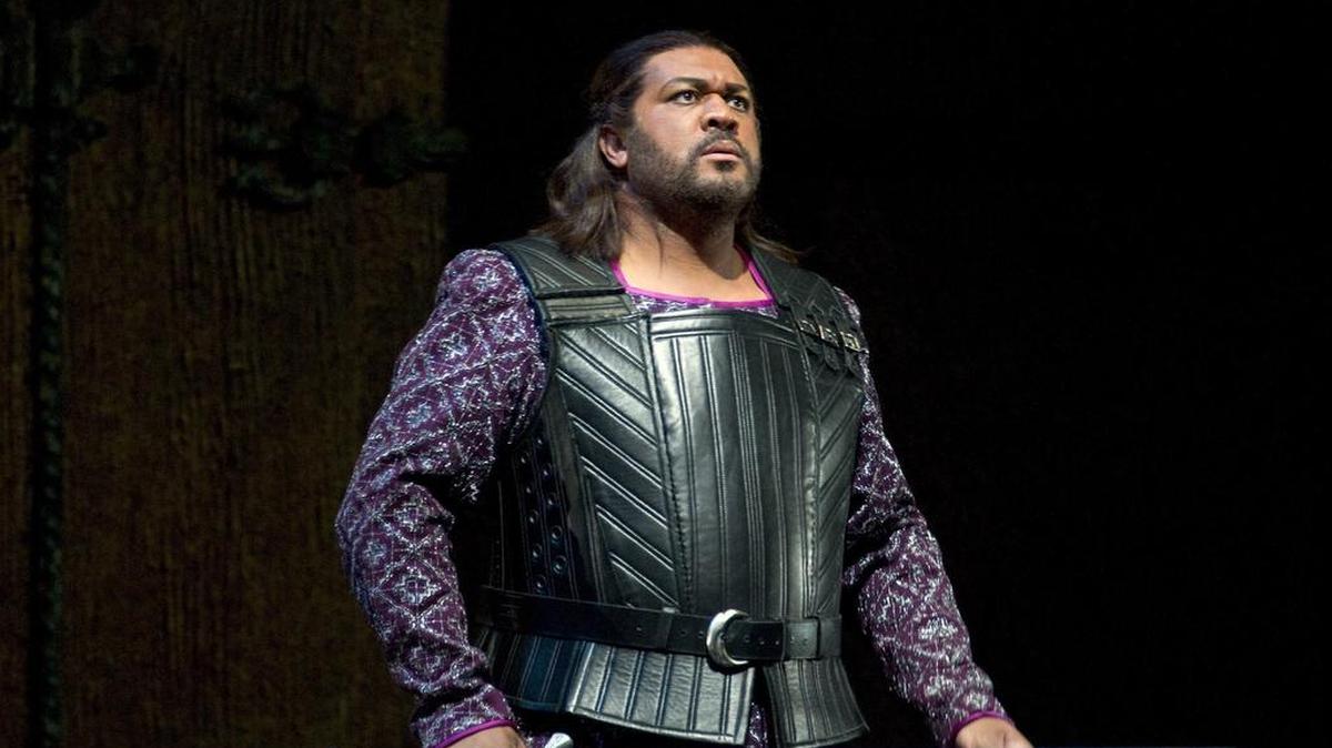
Gordon Hawkins in the title role of “Nabucco” in the current Seattle Opera production.
