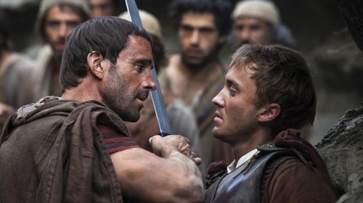 Joseph Fiennes and Tom Felton in “Risen.”
