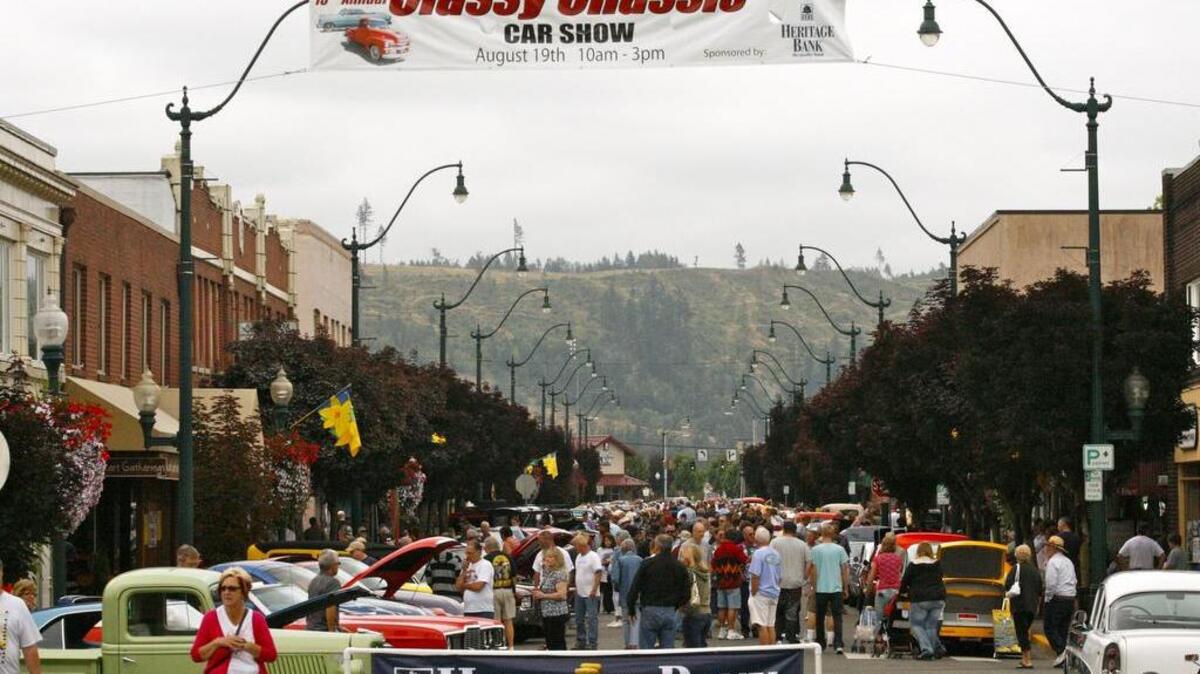 
The Classy Chassis car, rod and truck show in Sumner.
