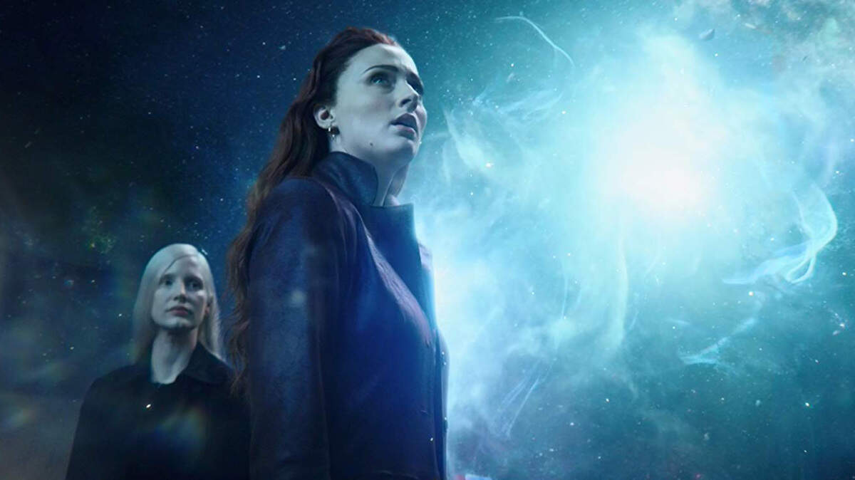Jessica Chastain (left) and Sophie Turner in “Dark Phoenix.”