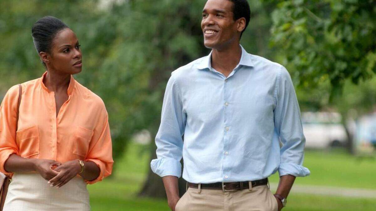 Tika Sumpter and Parker Sawyers star as Michelle and Barack Obama in “Southside With You.”