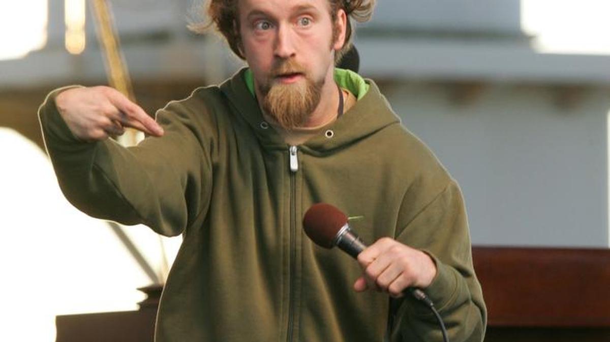 Josh Blue will perform Saturday at the Tacoma Comedy Club.