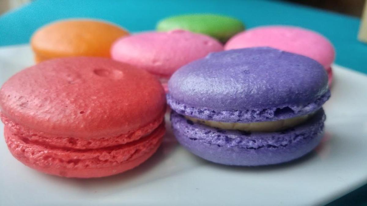 Find at least nine flavors every week at the Girl Loves Cake Desserts booth at the Steilacoom Farmers Market.
