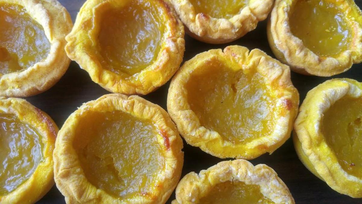 Half-moon pies are a specialty at Samoan bakeries.