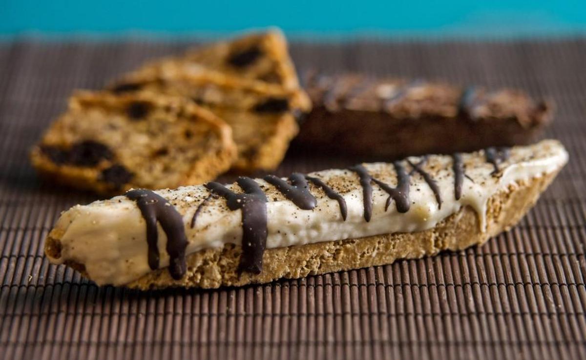 Rhonda Hamlin’s The Art of Crunch has supplied Tacoma-area coffee shops and restaurants biscotti, brownies, bars, crackers and more since 2012.