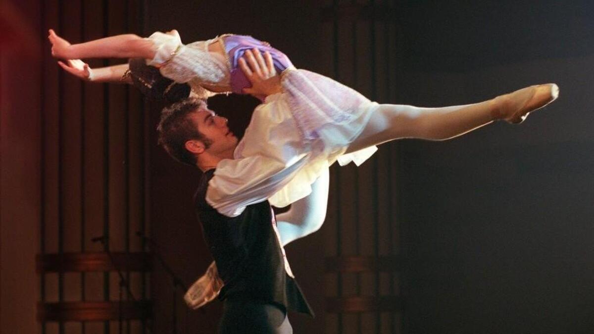 Enjoy a children’s prorgram performed by Dance Theatre Northwest
