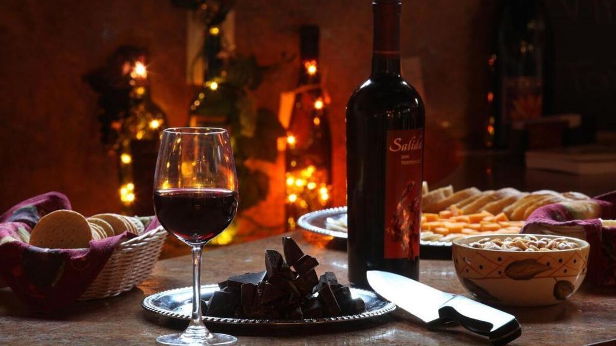 Sumner is hosting Sweetheart Wine Walk