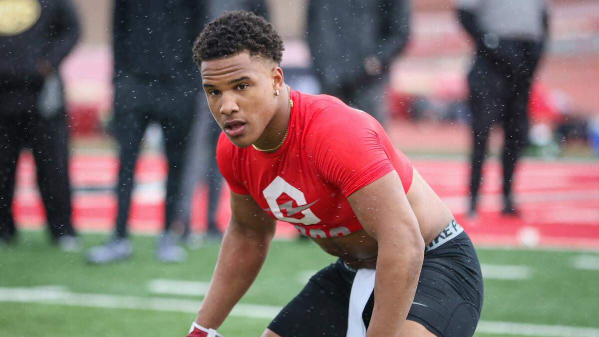 Upland High School linebacker Justin Flowe studies a running back before the snap during a drill at The Opening Los Angeles on Feb. 10, 2019.