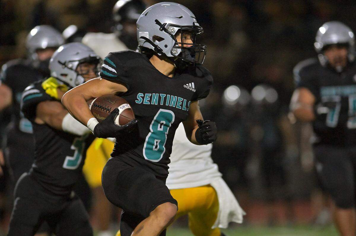 Spanaway Lake wide receiver and defensive back Jasiah Wagoner (8) in a football game against Lincoln on Friday, Oct. 28, 2022 at Art Crate Field in Spanaway, Wash.
