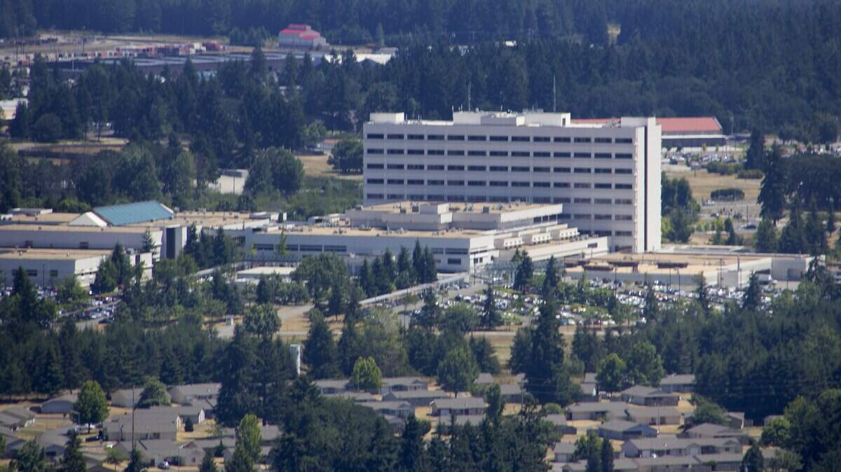 Congress has extended the deadline for merging military health-care facility operations until 2021.