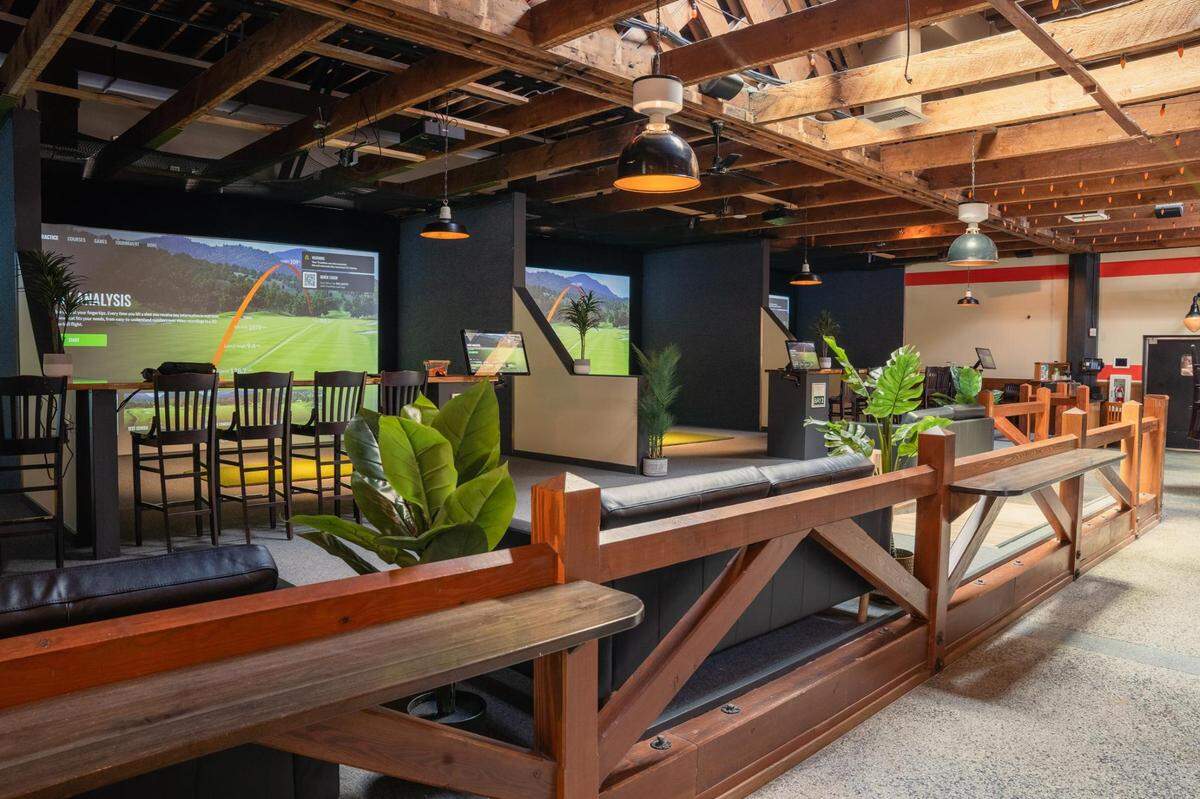 Stadium Golf offers six bays with TrackMan golf simulators. The venue hopes to offer tournaments and leagues in the future.