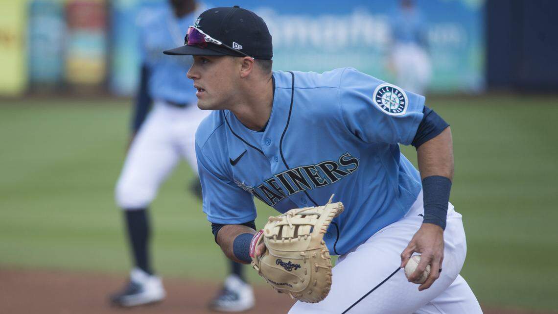 Mariners first baseman Evan White looks like ‘the real deal’