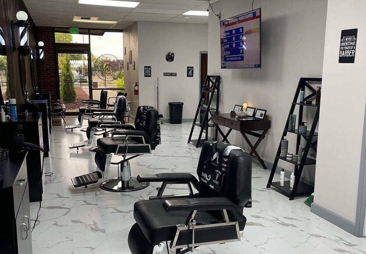 Elite Barbershop at 740 Main St. is open 10 a.m. to 6 p.m. Monday and Tuesday, 10 a.m. to 7 p.m. Wednesday and Thursday, 10 a.m. to 5 p.m. Friday and 10 a.m. to 4 p.m. Saturday and Sunday.