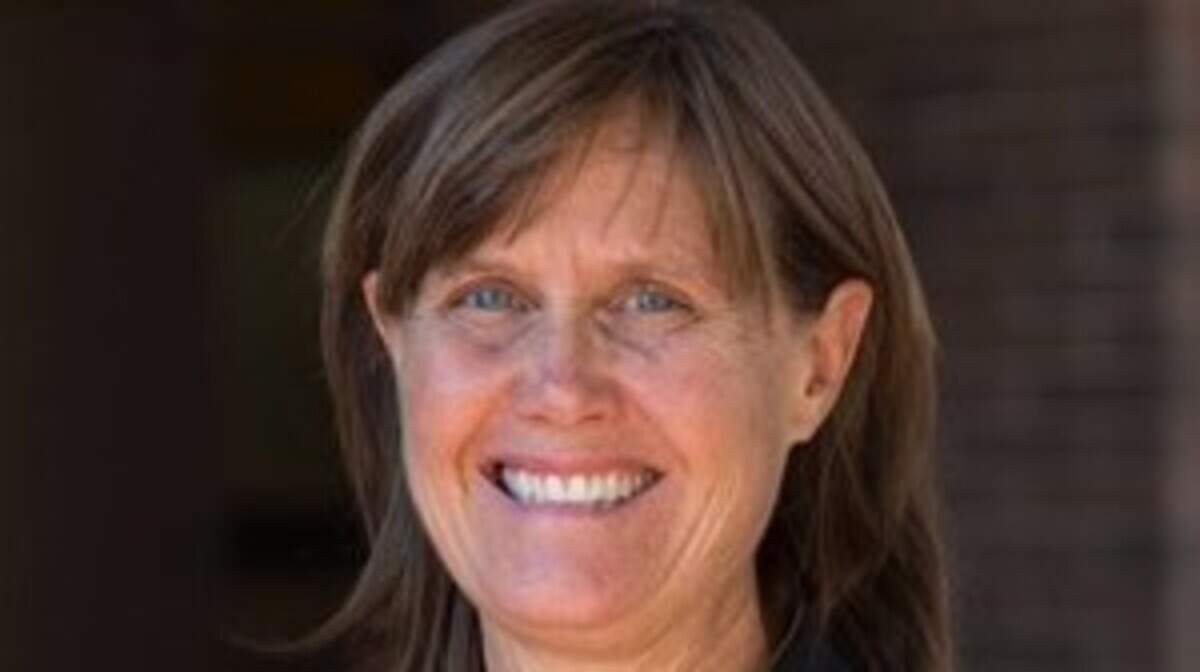 Lorrie Wood has been named the new tennis coach at Gig Harbor High, where she was an assistant at one point, before taking the head women's coaching job at PLU for the past 11 years.