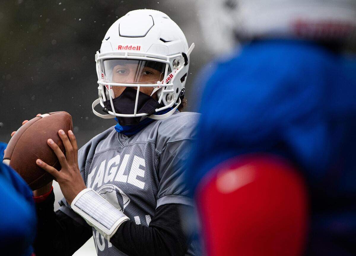 Josh Wood during Graham-Kapowsin high school football practice in Graham, Wash., on Thursday, Feb. 11, 2021.