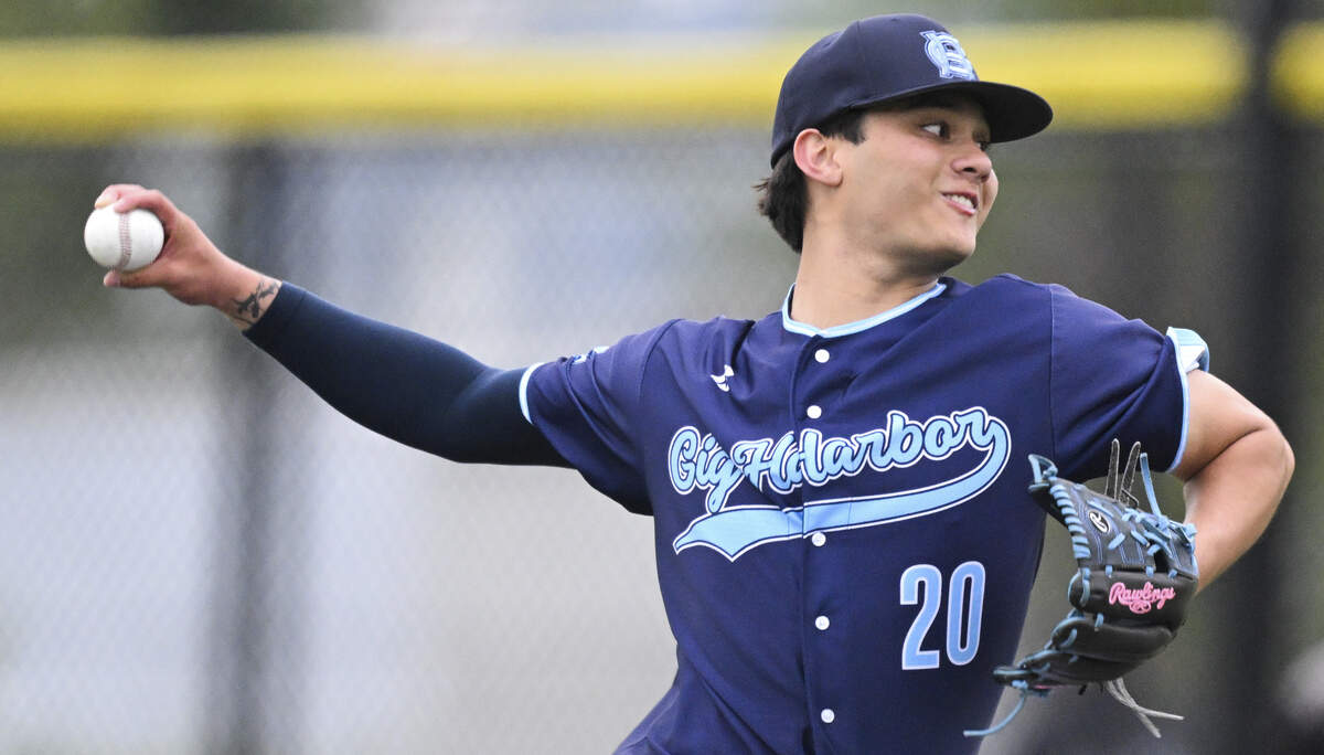 Gig Harbor's Quentin Bockhorn (20) pitches against Peninsula during the 3A Puget Sound League baseball league championship game at Lincoln High School, on Wednesday, May 6, 2026, in Tacoma.