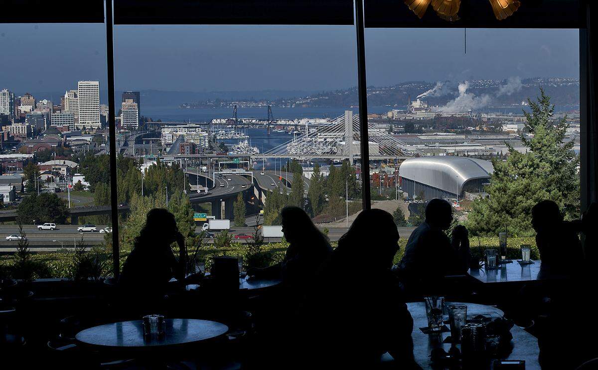 Stanley & Seafort's will offer special brunch and dinner prix fixe menus on Easter Sunday.
