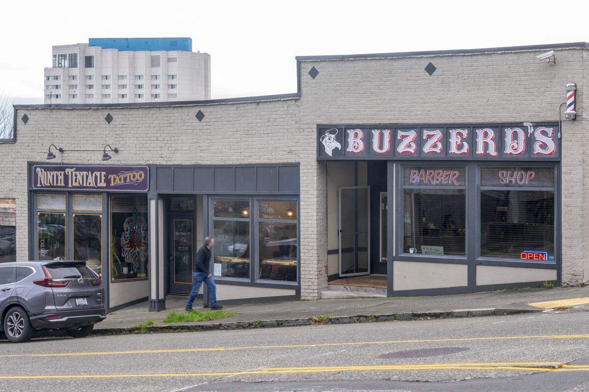 Civic Roasters joins a full block of small businesses on South 11th Street, including a tattoo parlor, barber shop, knife sharpening studio with kitchen tools, a stationery store and a Cajun restaurant.