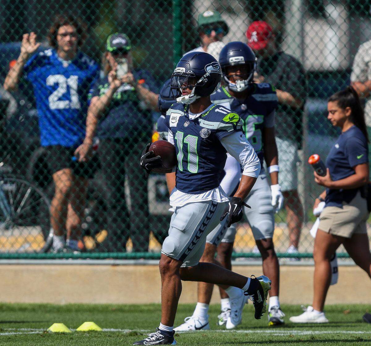 Seattle Seahawks wide receiver Jaxon Smith-Njigba (11) runs through a drill during a joint practice with the Green Bay Packers on Thursday, August 21, 2025, at Clarke Hinkle Field in Ashwaubenon, Wis. Tork Mason/USA TODAY NETWORK-Wisconsin