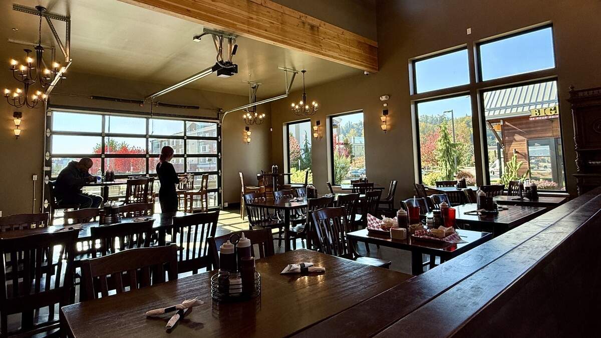 Longtime Pierce County barbecue restaurant officially reopens in new location