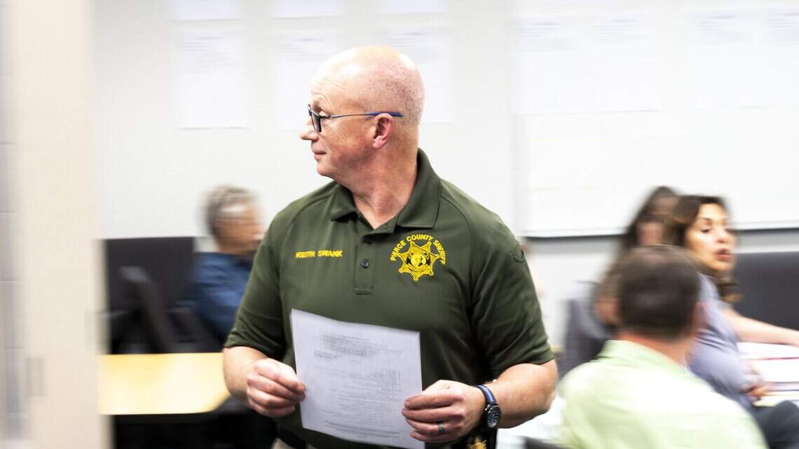 Board recommends sheriff changes, 40-year business closes among top TNT stories