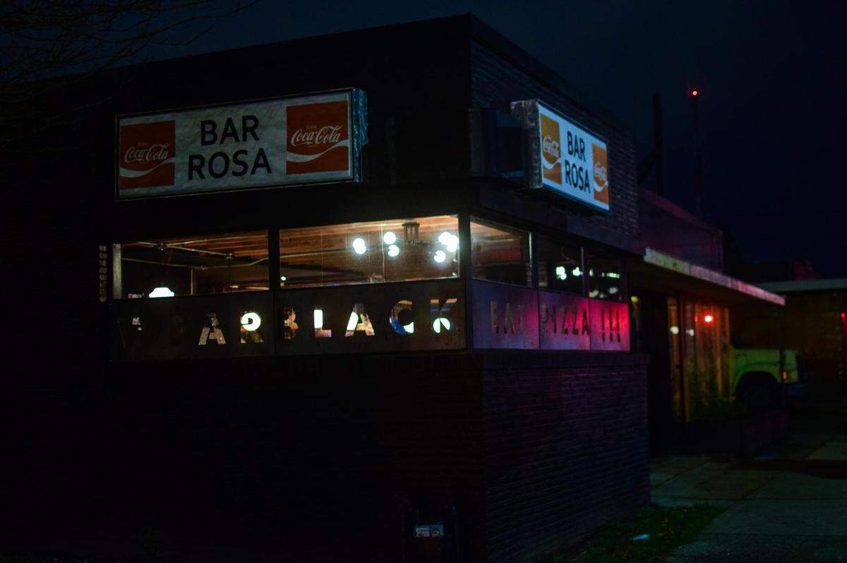 Bar Rosa opened in Tacoma’s Hilltop District in November 2021. With an Italian wood-burning oven as its only cooking surface, the food focuses on Neapolitan pizzas accompanied by amaro-centric cocktails.