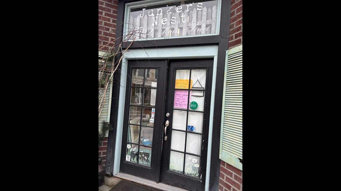 Clock is ticking for customers of this Pierce County vintage shop. When it will close