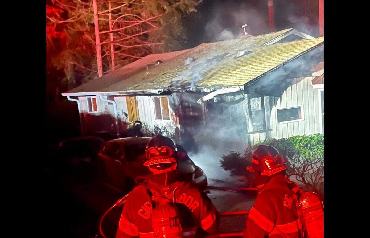 Firefighters with Gig Harbor Fire & Medic One responded early Wednesday morning to a house fire that broke out in a single-story home near Artondale on Ford Drive Northwest. The fire was extinguished.