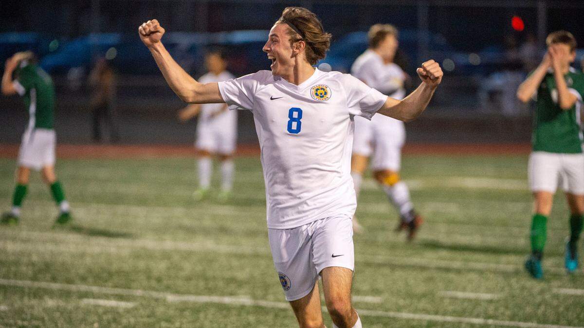 Stadium’s Martin Leffel celebrates after the Tigers held off Peninsula for a 1-0 in a 3A District 3/4 semifinal game on Tuesday, May 10, 2022, at Mount Tahoma High School in Tacoma, Wash.
