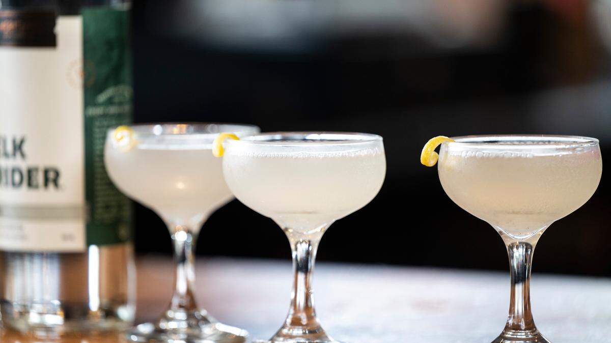Washington state joins 18 others and D.C. in codifying the sale of to-go cocktails from bars and restaurants -- but delivery of them will sunset in 2025.