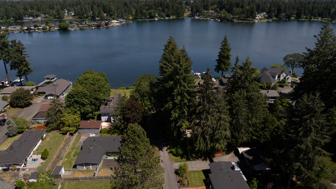 Toxic-algae advisory issued for popular Pierce County lake
