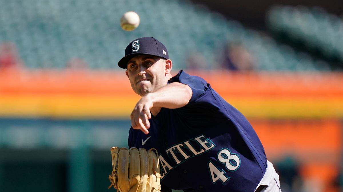 Seattle Mariners’ relief pitcher Matthew Boyd throws during the ninth inning of a baseball game against the Detroit Tigers, Thursday, Sept. 1, 2022, in Detroit.