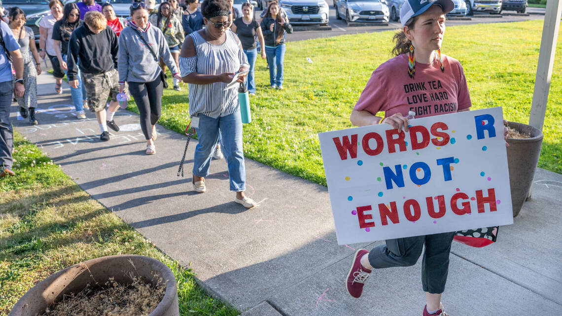 Parents, staff, students rally against cuts at this Pierce County district