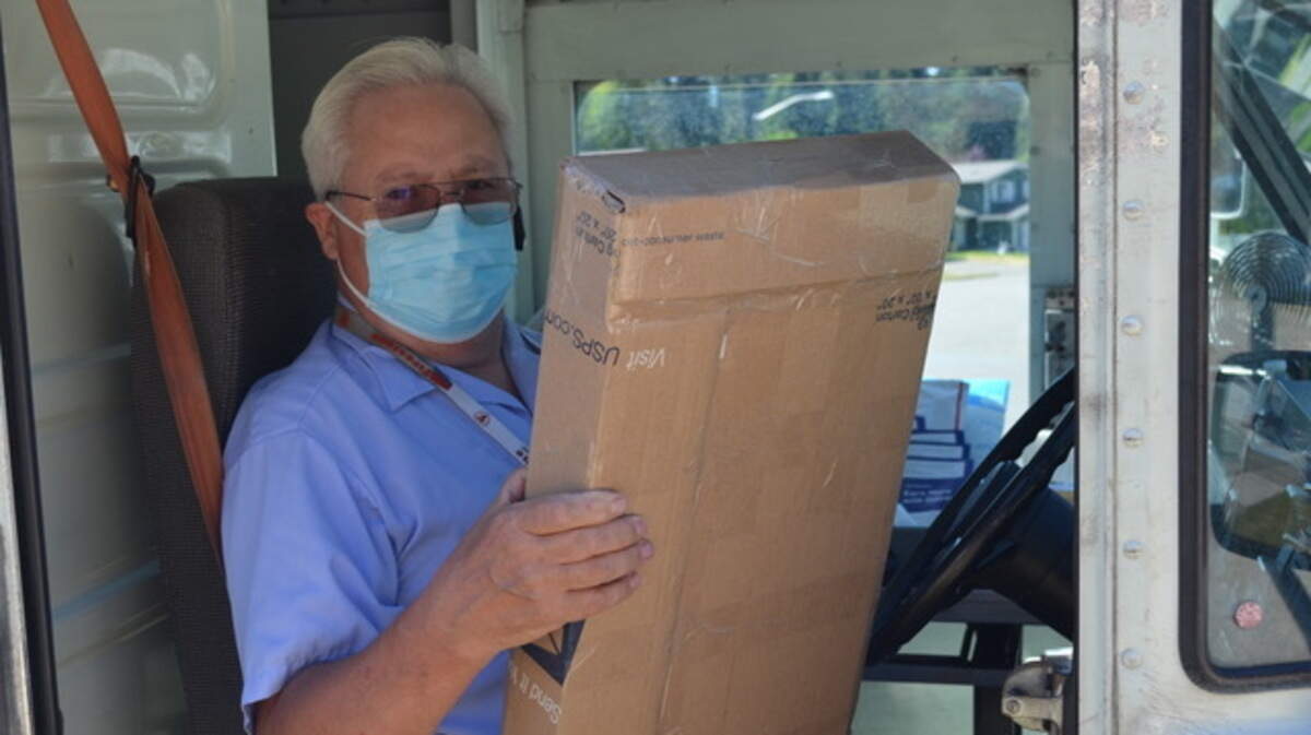 Paul Mahoney is retiring after more than 37 years with the U.S. Postal Service, the last 14 on the same route in Puyallup.