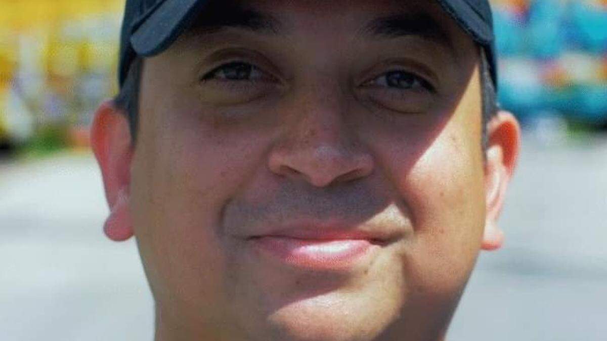 AJ Simoneaux is running for Tacoma City Council, District 2 as a write-in candidate.