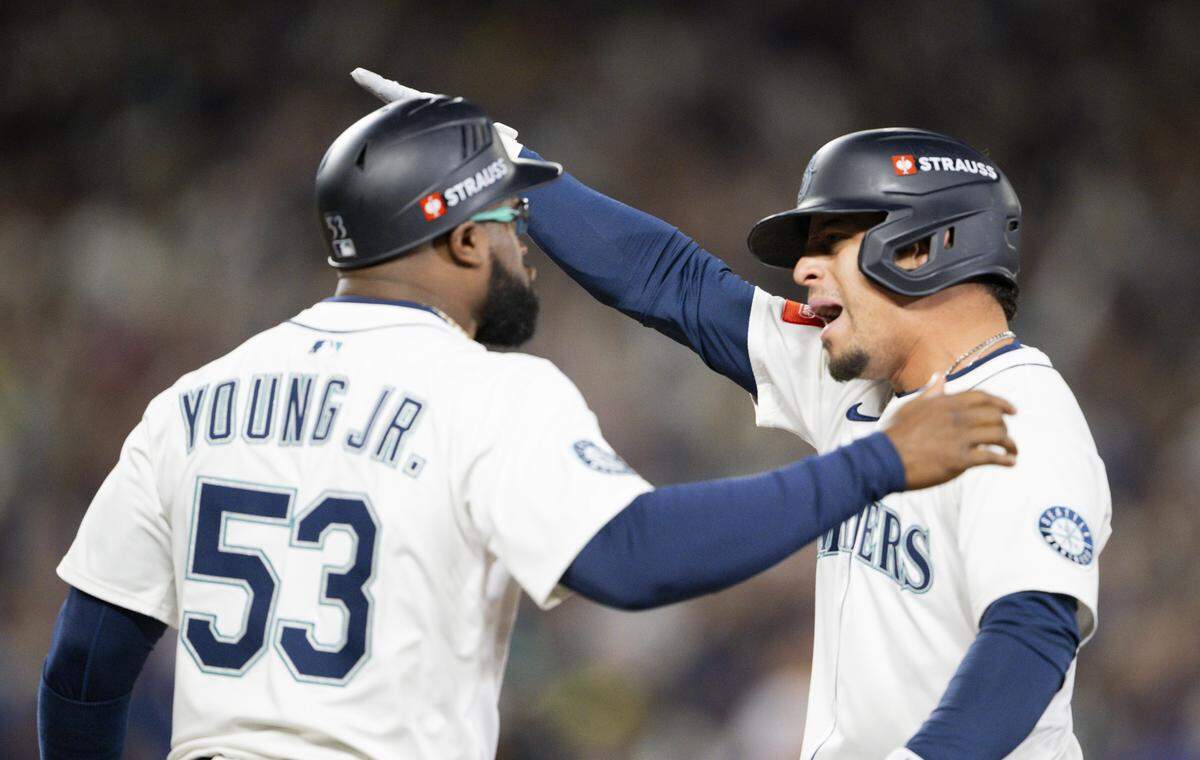 Seattle Mariners second baseman Leo Rivas (76) reacts to a single during Game 5 of the AL Division Series against the Detroit Tigers at T-Mobile Park, on Friday, Oct. 10, 2025, in Seattle.