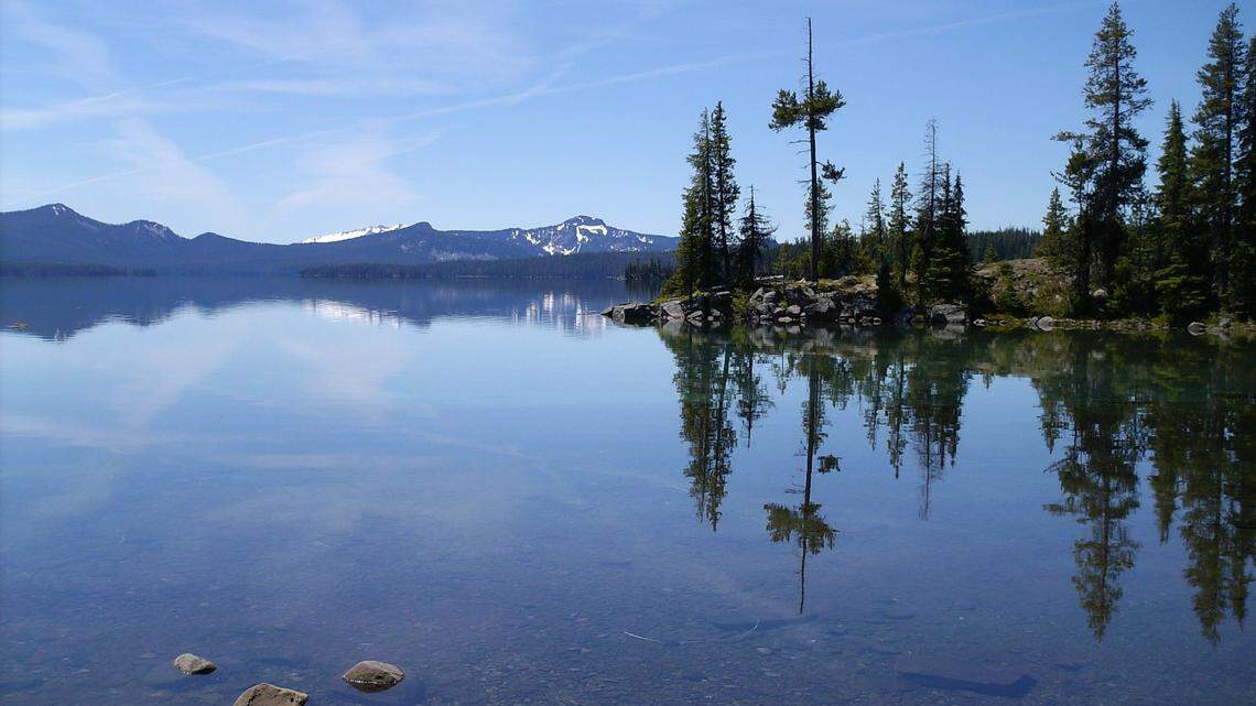 A 24-year-old swimmer died after his sailboat drifted away in Waldo Lake, Oregon, on July 20, 2022, according to the Lane County Sheriff’s Office. Bystanders pulled the man from the water.