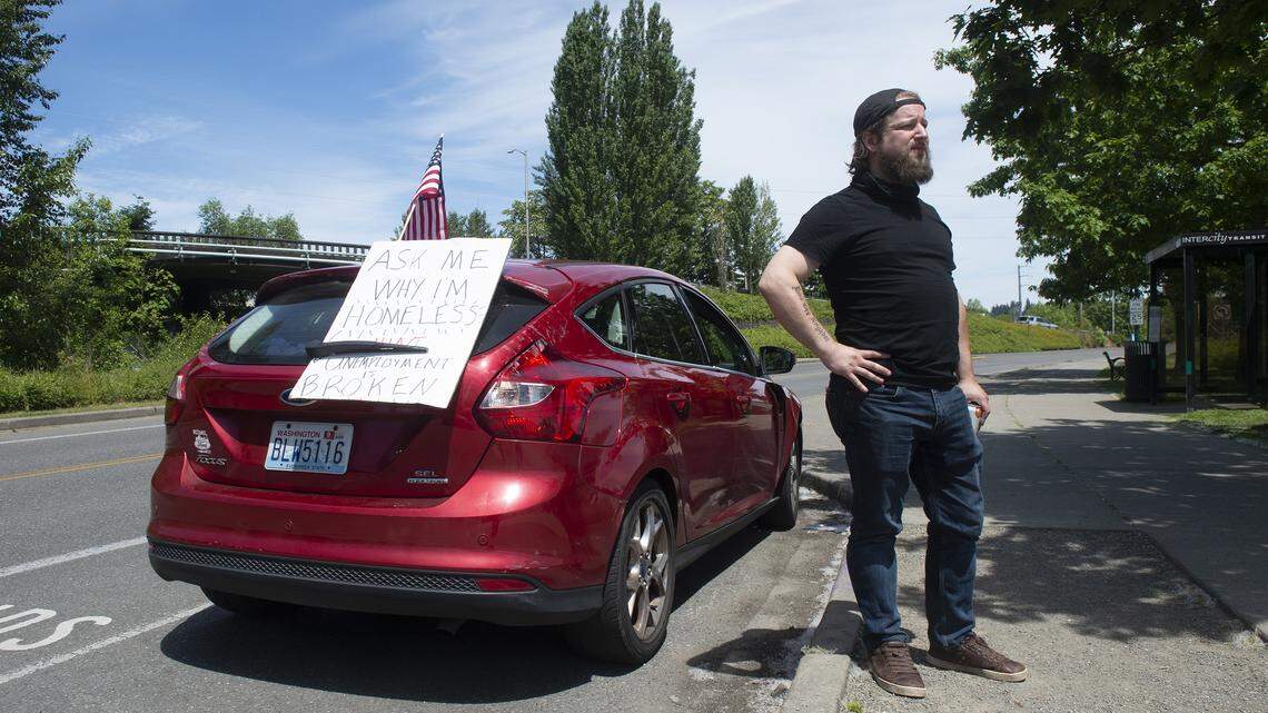 Pandemic unemployment benefit is set to expire. Will a back-to-work bonus replace it?