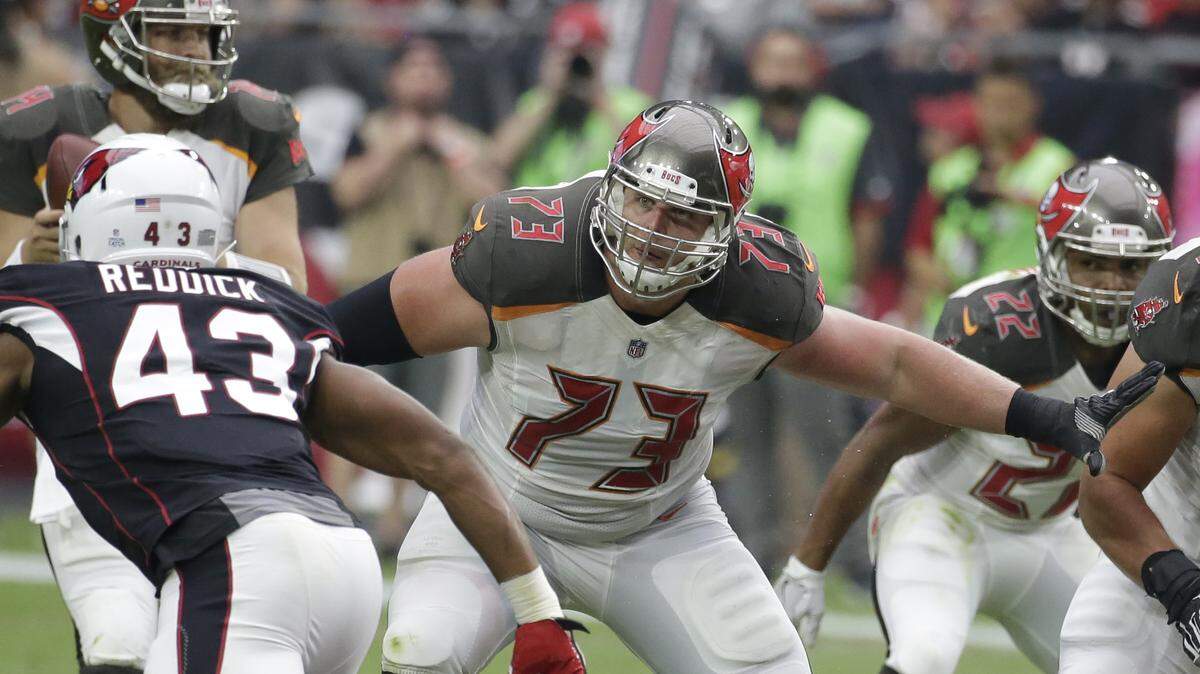 The Seahawks on Wednesday brought back former starting right guard J.R. Sweezy (73). Sweezy signed a free-agent contract after two, injury-filled years and only 14 games played with Tampa Bay.