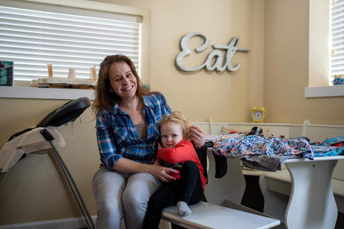 Before Autumn Coughlin thought of Tiny Buttons and Bows, selling her daughter’s clothes was just a hobby, but once she realized there isn’t a store for this already, she thought why not open her own.