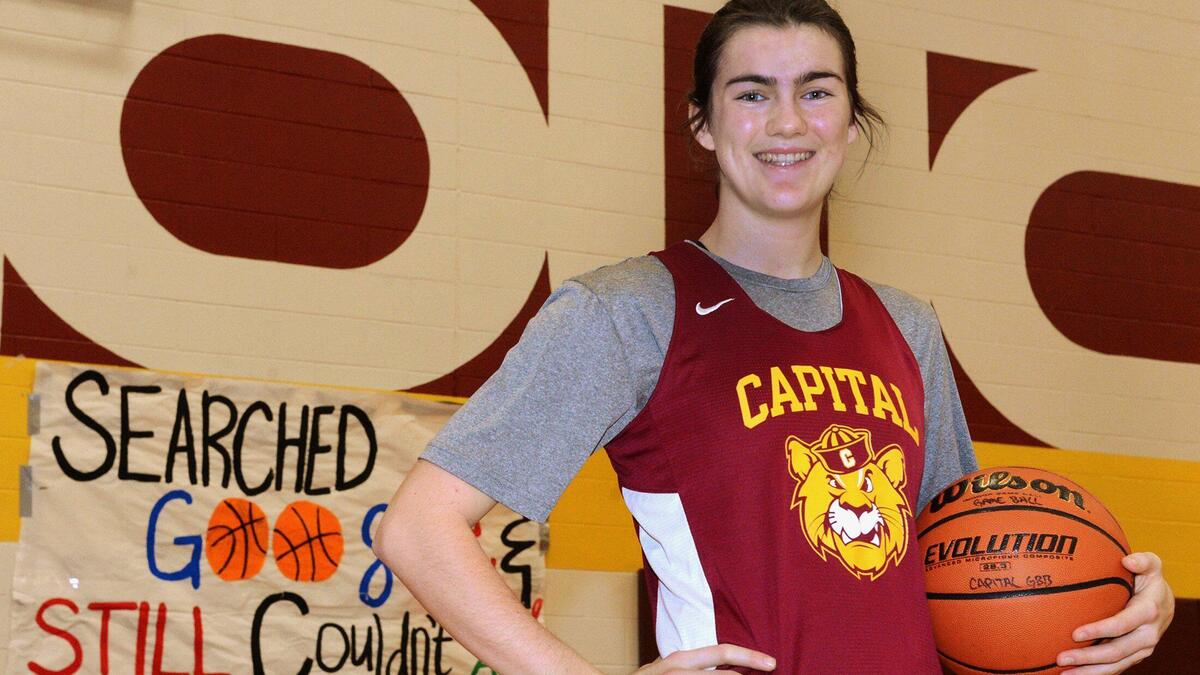 Cougars’ senior forward Nicole Lindblom.