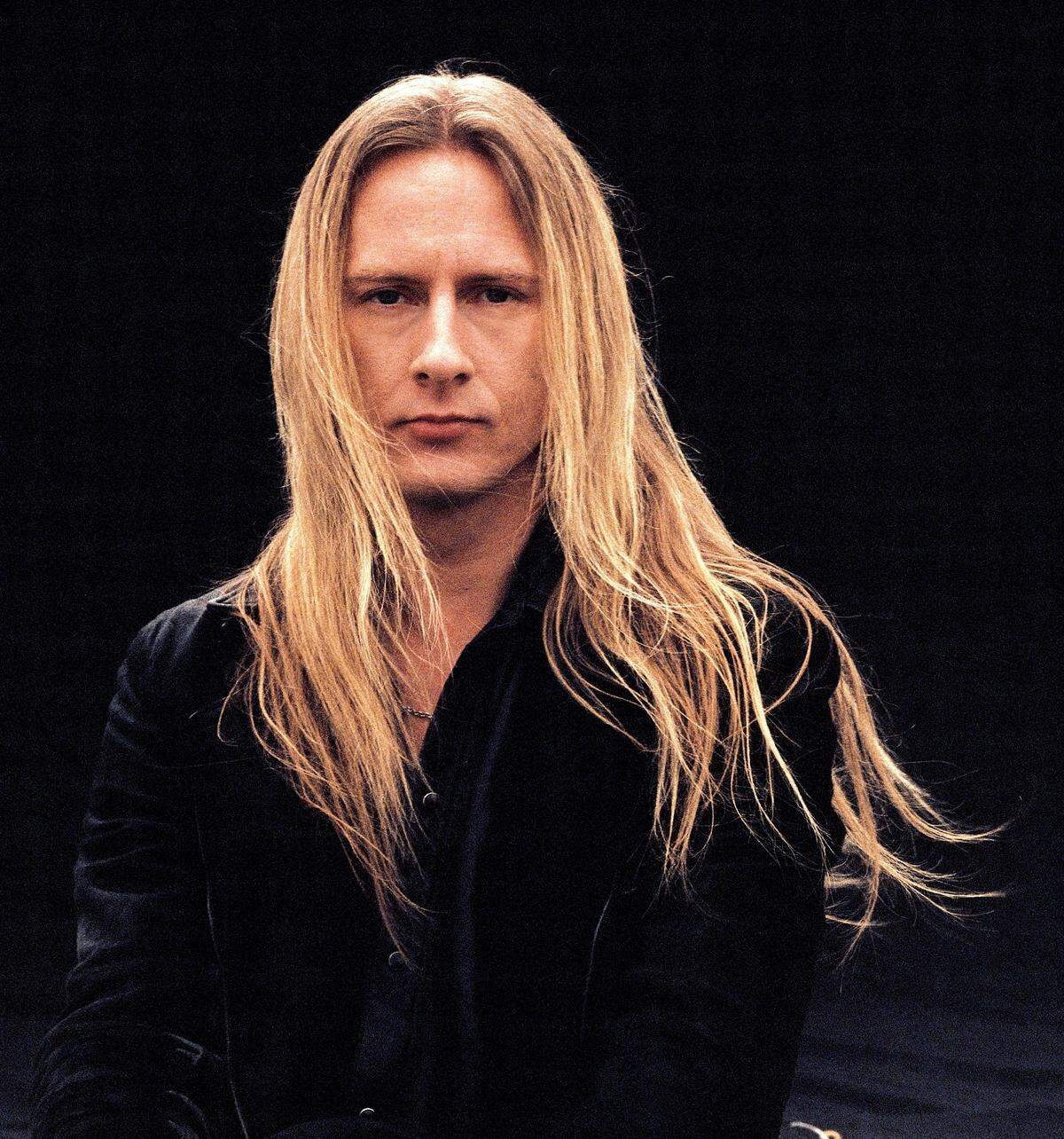 Alice in Chains guitarist Jerry Cantrell had a day named after him by the city of Tacoma.