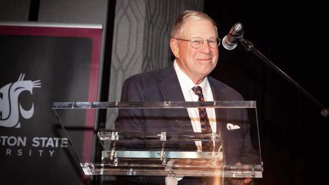 Founder of Anthony’s Restaurants, a Pacific Northwest seafood empire, has died