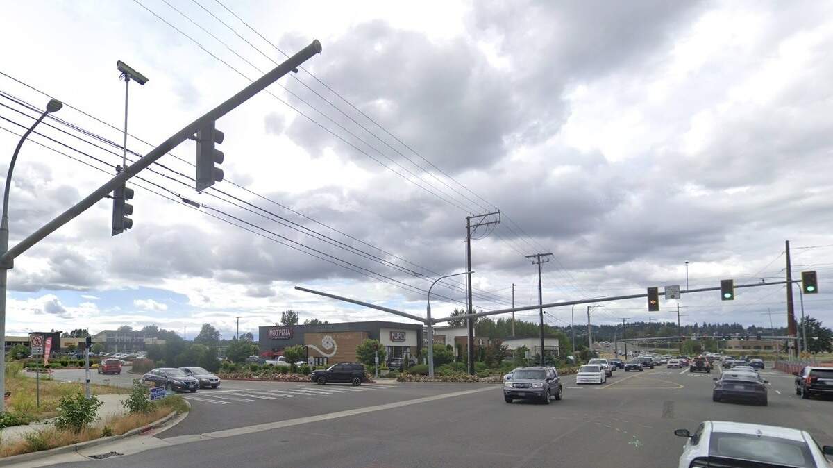 Crews are installing a new traffic signal on Shaw Road today, causing temporary lane closures.