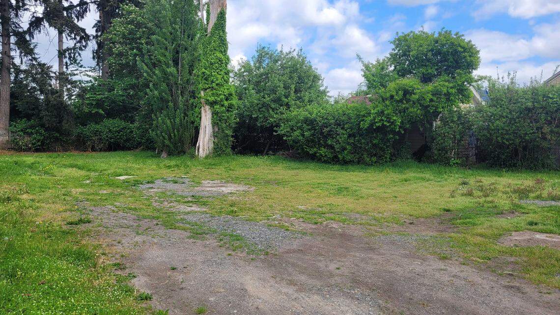 New downtown Puyallup parking lot planned. Council approves $572K for public lot