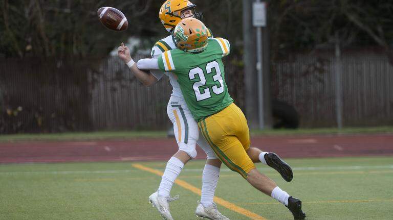 PHOTOS: Tumwater puts the hurt on Sehome, 70-7