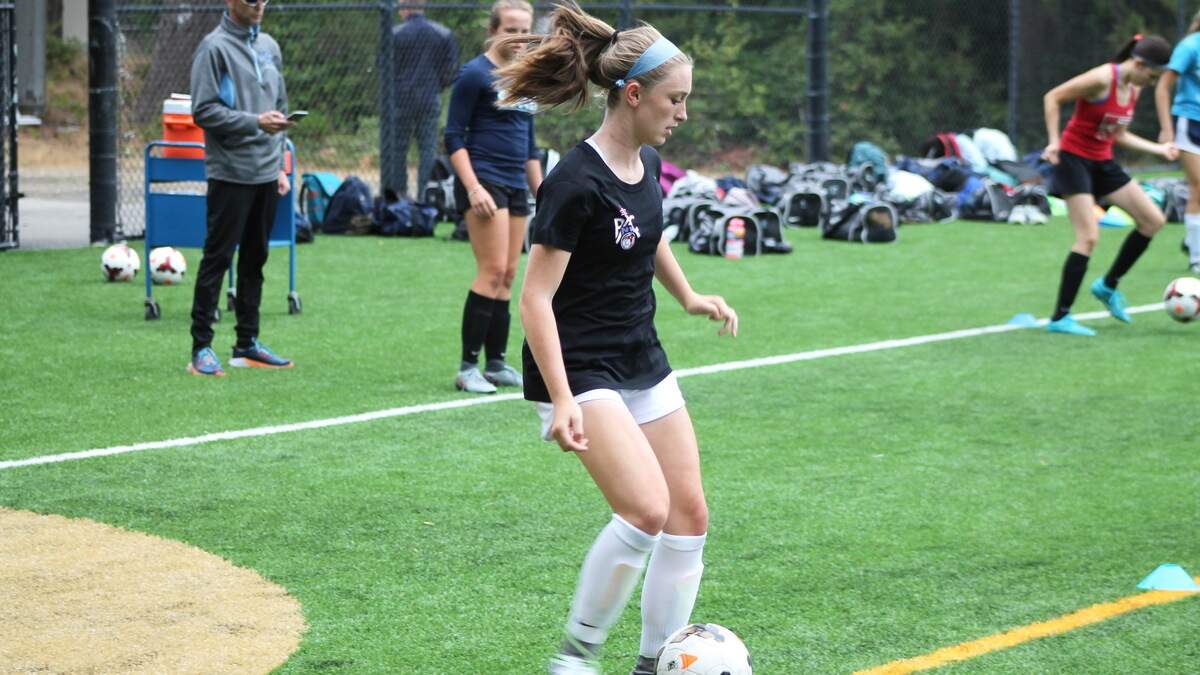 Gig Harbor High School junior Alyssa Gray, a Washington State University commit, hopes to lead the Tides to another league title in the Class 3A South Sound Conference.