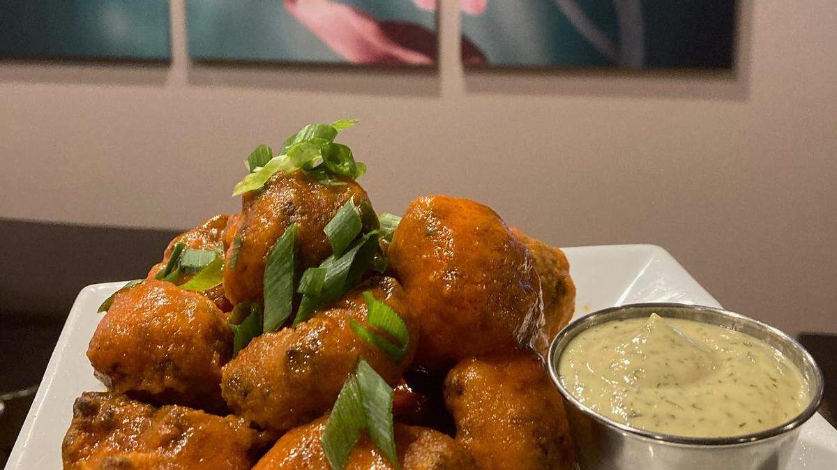 Viva Tacoma exclusively served vegan, gluten-free and organic foods, including the popular cauliflower wings. The restaurant will close after service on Feb. 28.