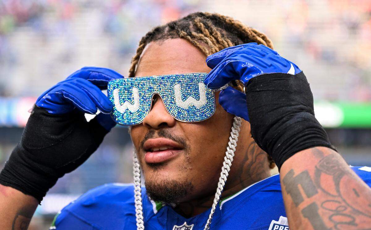 Seattle Seahawks defensive tackle Byron Murphy II (91) celebrates the Seattle Seahawks 26-20 victory against the Denver Broncos at Lumen Field, on Sunday, Sept. 8, 2024, in Seattle, Wash.