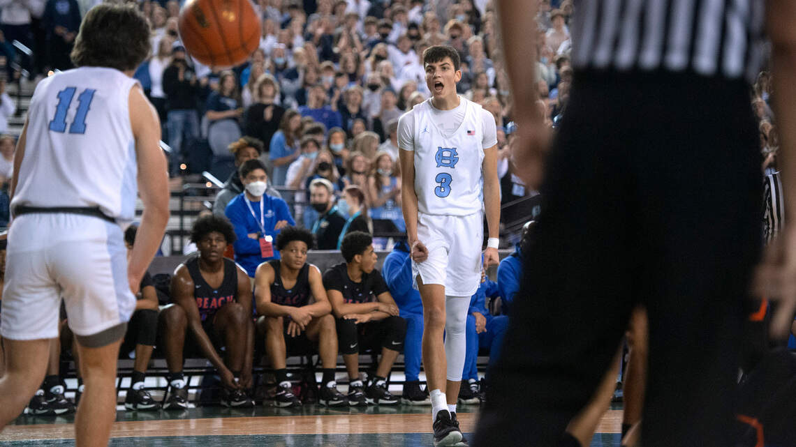 Gig Harbor crawls out of early hole, but falls short in 65-60 quarterfinal loss to Rainier Beach